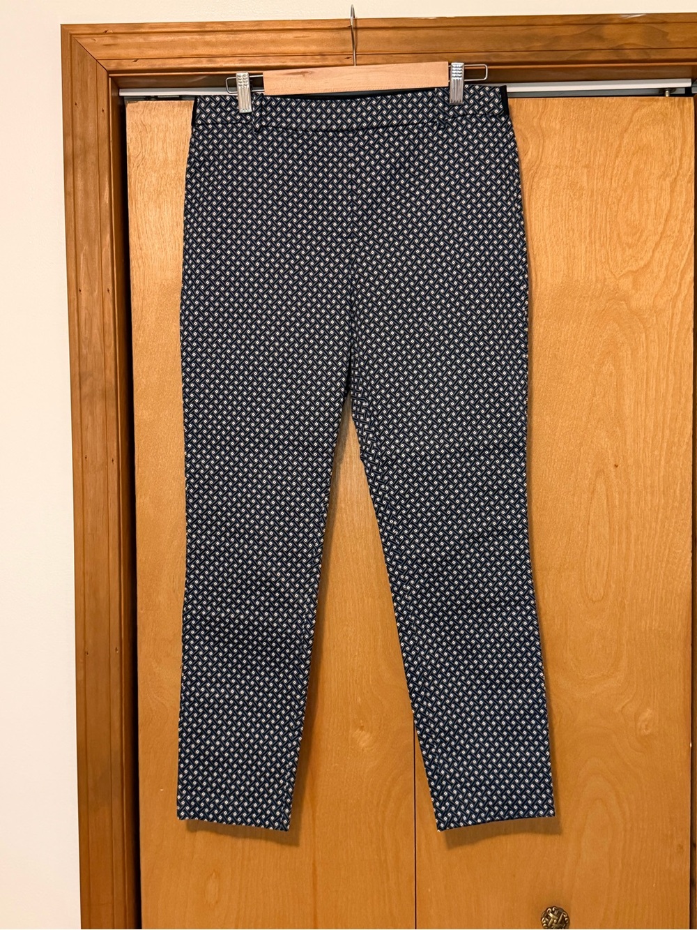 H&M Women's Navy Patterned Stretch Pants